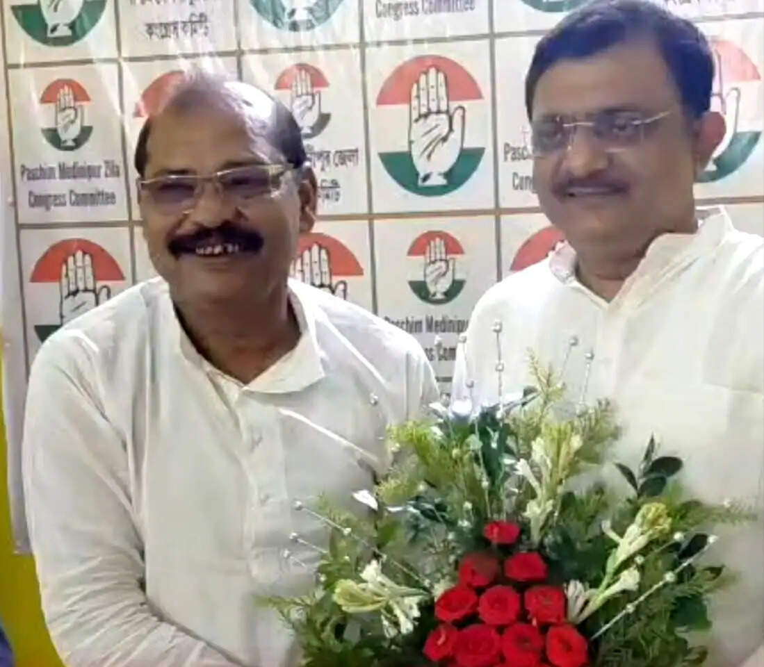 पश्चिम मेदिनीपुर जिला कांग्रेस अध्यक्ष के तौर पर चिरंजीव भौमिक ने संभाला कार्यभार