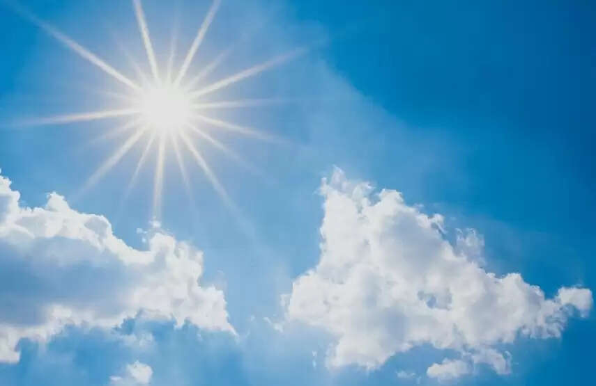 सोनभद्र: दोपहर में घर से बाहर न निकले लोग, सावधानी बरते : सीएमओ