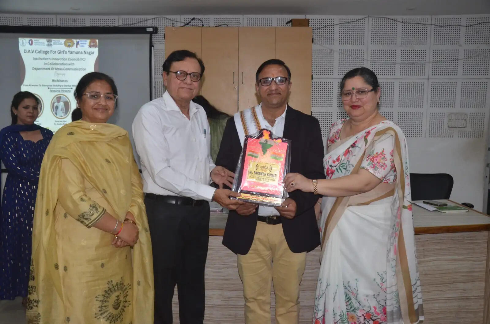 यमुनानगर:रेडियो जगत में करियर और स्टार्टअप सोच पर विशेषज्ञों ने छात्राओं को किया प्रेरित