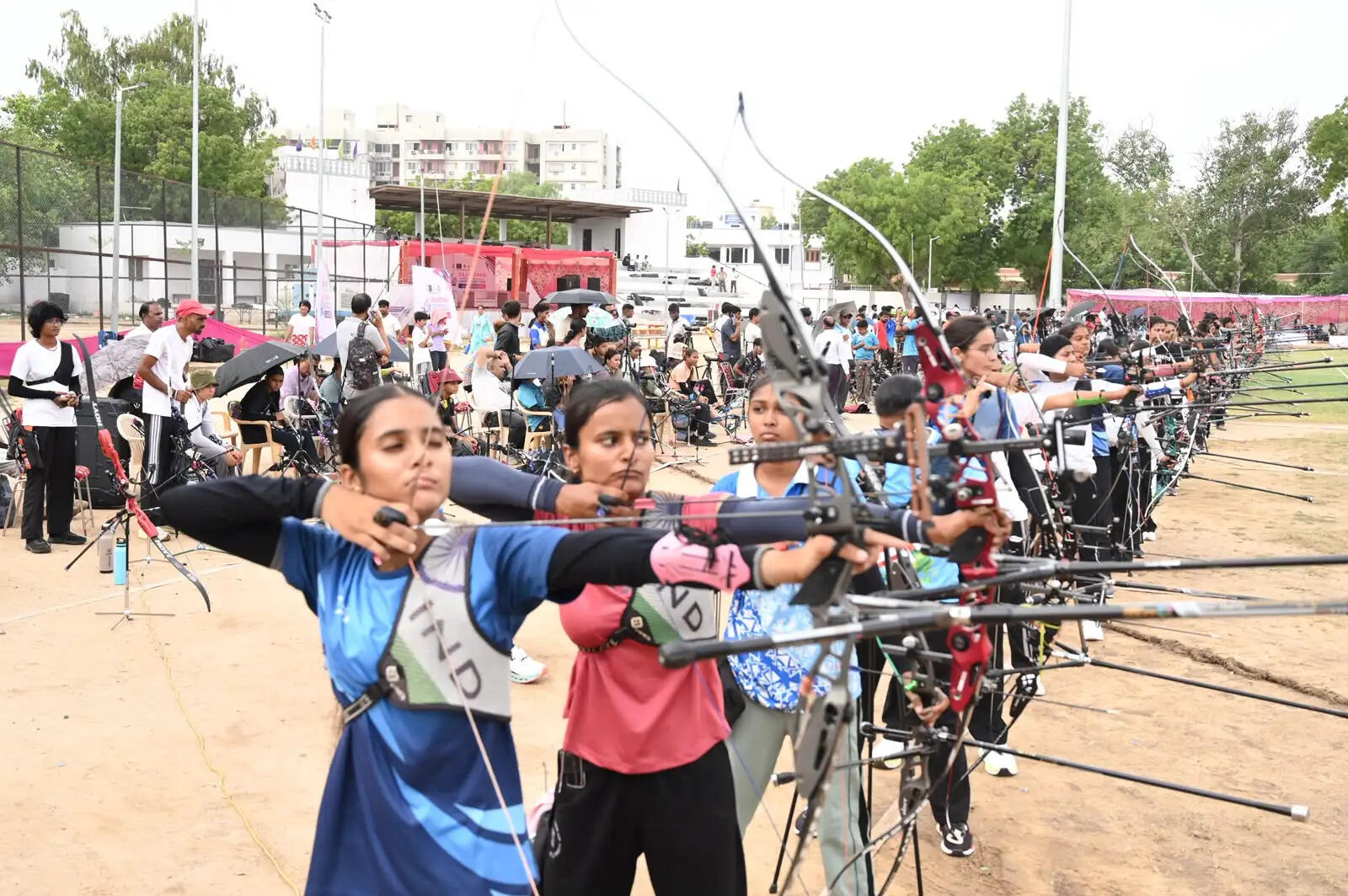 विधायक जेठानंद व्यास का तीर लगा निशाने पर, अर्जुन अवार्डी रजत चौहान ने बनाया नया राज्य स्तरीय रिकॉर्ड