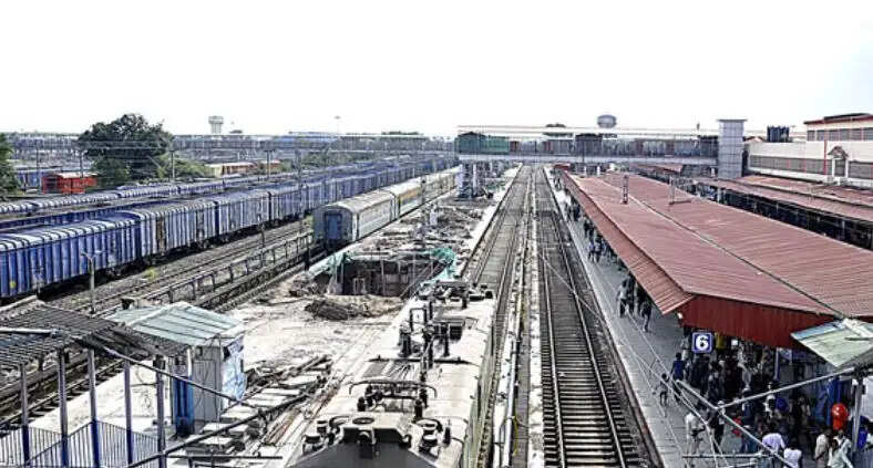 एनजेपी स्टेशन का काम अप्रैल 2027 तक पूरा करने का निर्देश