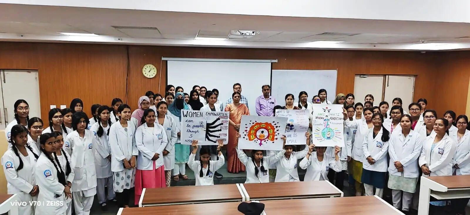 स्वाशासी राज्य चिकित्सा महाविद्यालय में महिला उत्थान एवं आरक्षण पर केंद्रित कार्यक्रम संपन्न