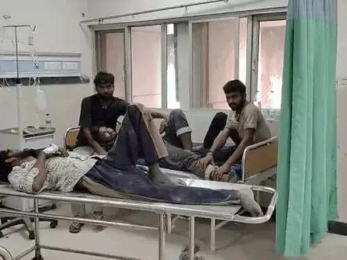 फरीदाबाद में वेल्डिंग करते समय हादसा, तीन मजदूर गिरे