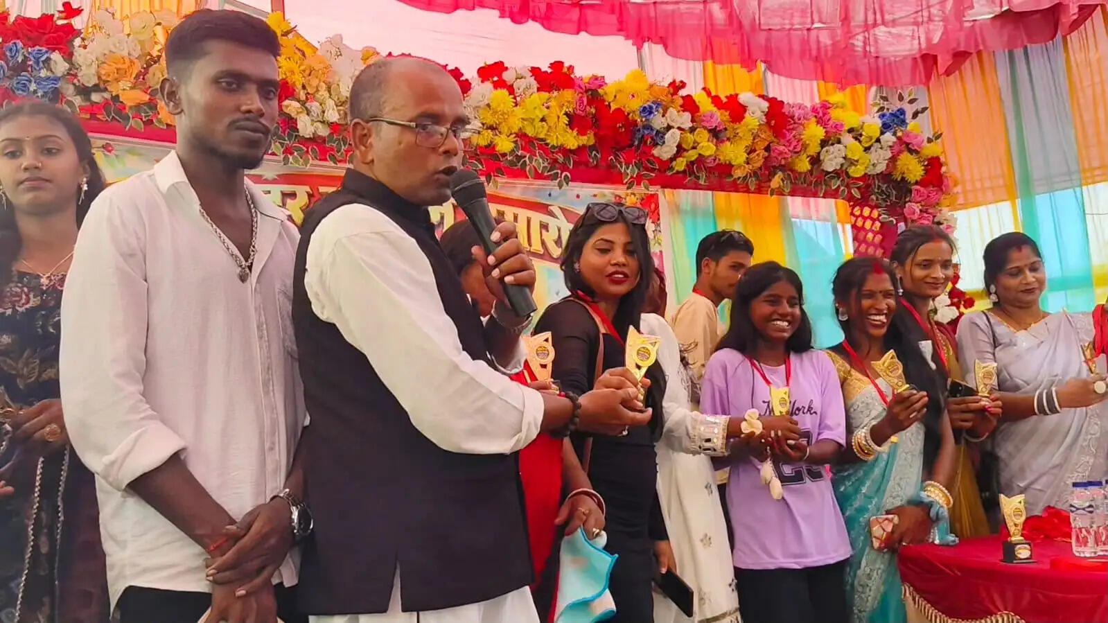 क्रिएटर सम्मान समारोह में सैकड़ों सोशल मीडिया क्रिएटर हुए सम्मानित