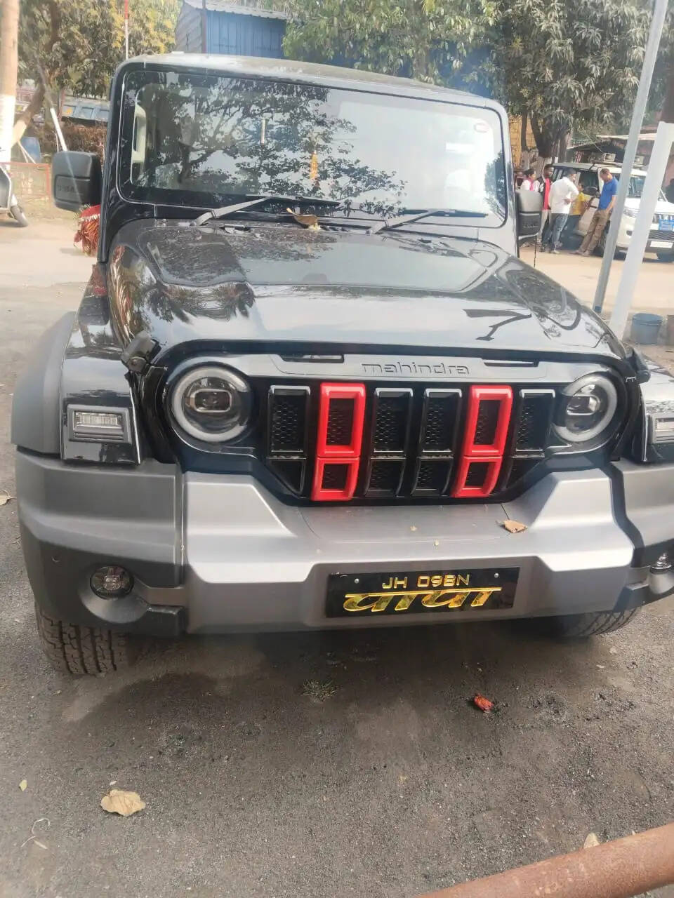 वाहन चेकिंग में दो कार जब्त, चार गिरफ्तार