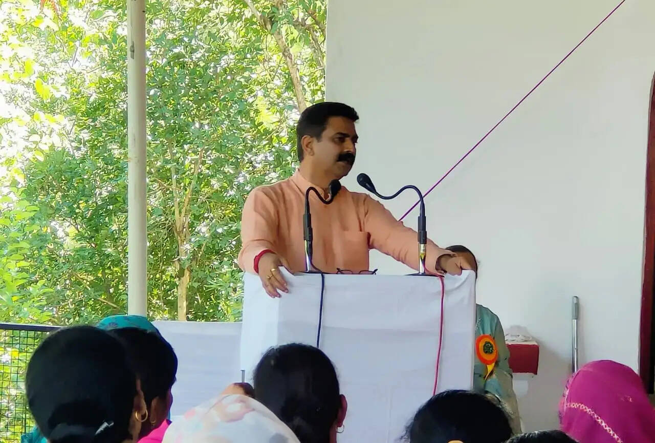 धर्मपुर को प्रमुख हल्दी उत्पादक क्षेत्र के रूप में किया जाएगा विकसित :चंद्रशेखर