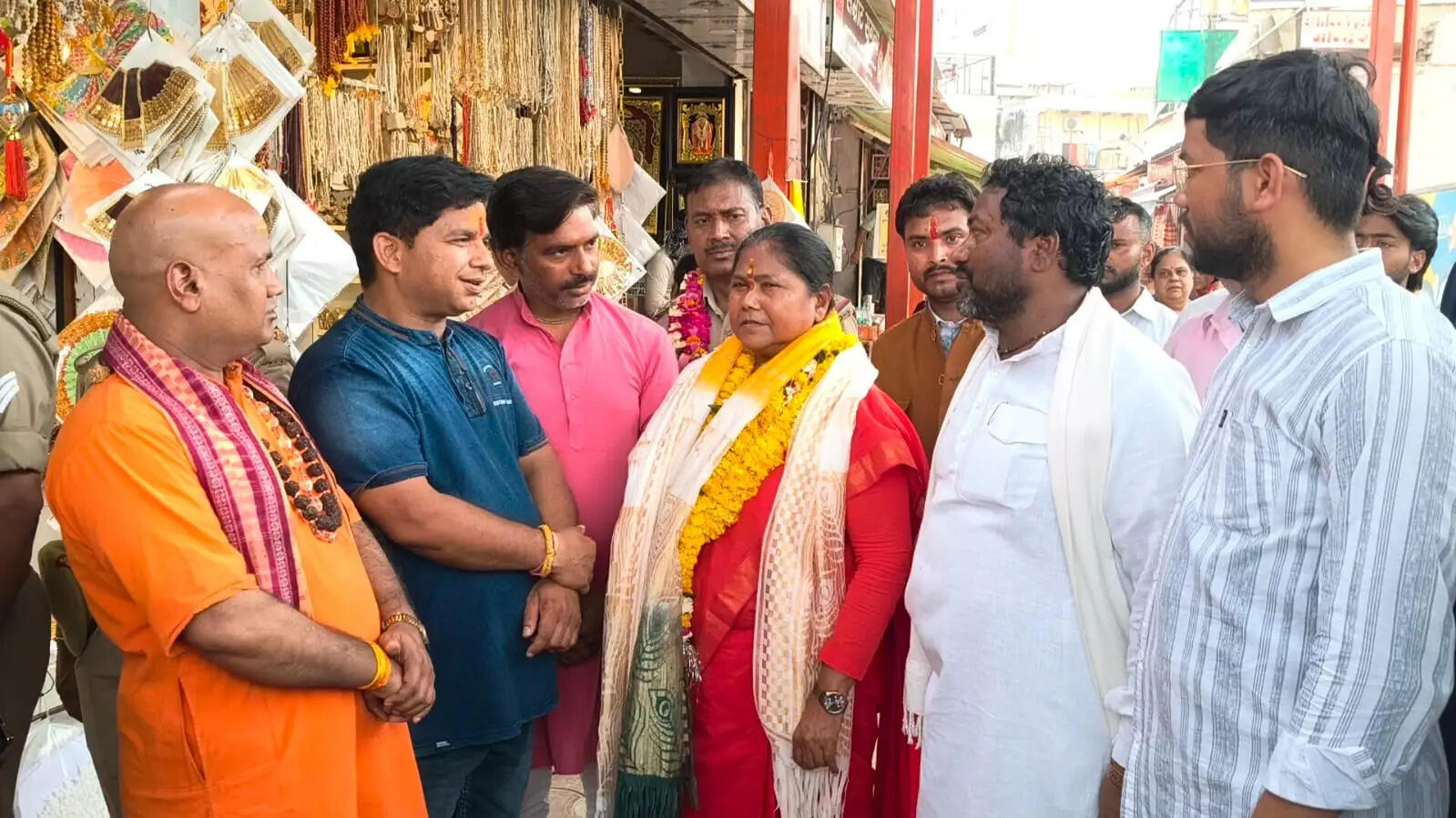 राजनीति में समाज को बांटने के बजाय एकजुट रखने का हाेना चाहिए प्रयास : साध्वी निरंजन ज्योति