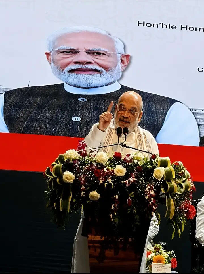 बंगाल में महासप्तमी पर कई पंडालों का दौरा करेंगे अमित शाह