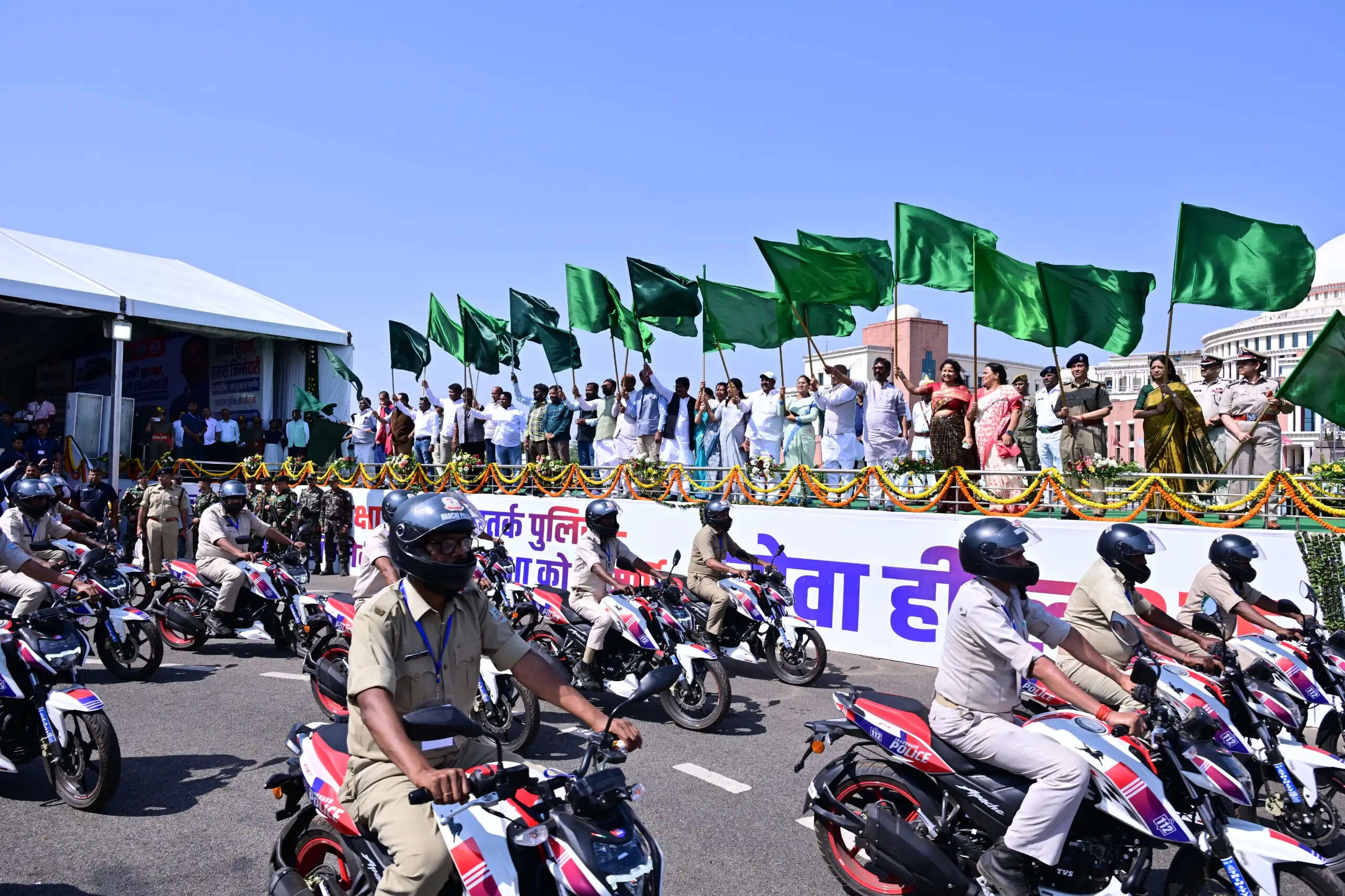 मुख्यमंत्री ने झारखंड पुलिस को 1,485 आधुनिक वाहन सौंपे, अत्याधुनिक 12 नए थानों का किया ऑनलाइन शिलान्यास