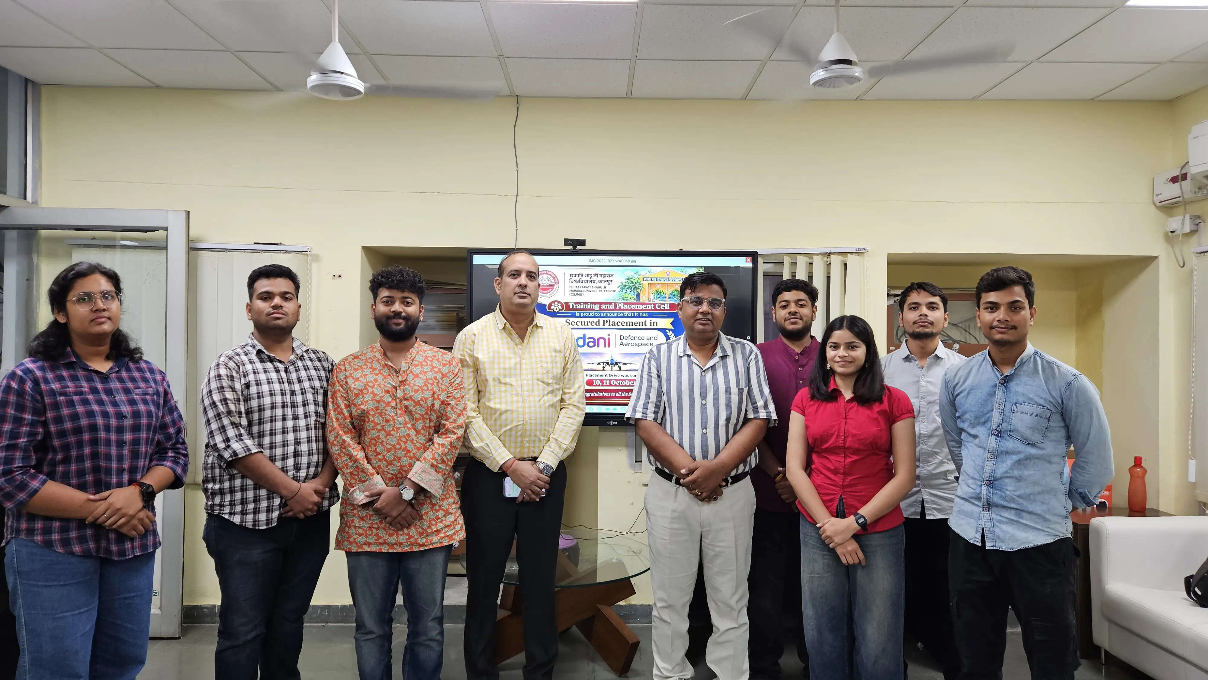 सीएसजेएमयू के सात छात्रों का 5.5 लाख के वार्षिक पैकेज पर प्लेसमेंट, अदाणी डिफेंस में देंगे सेवाएं