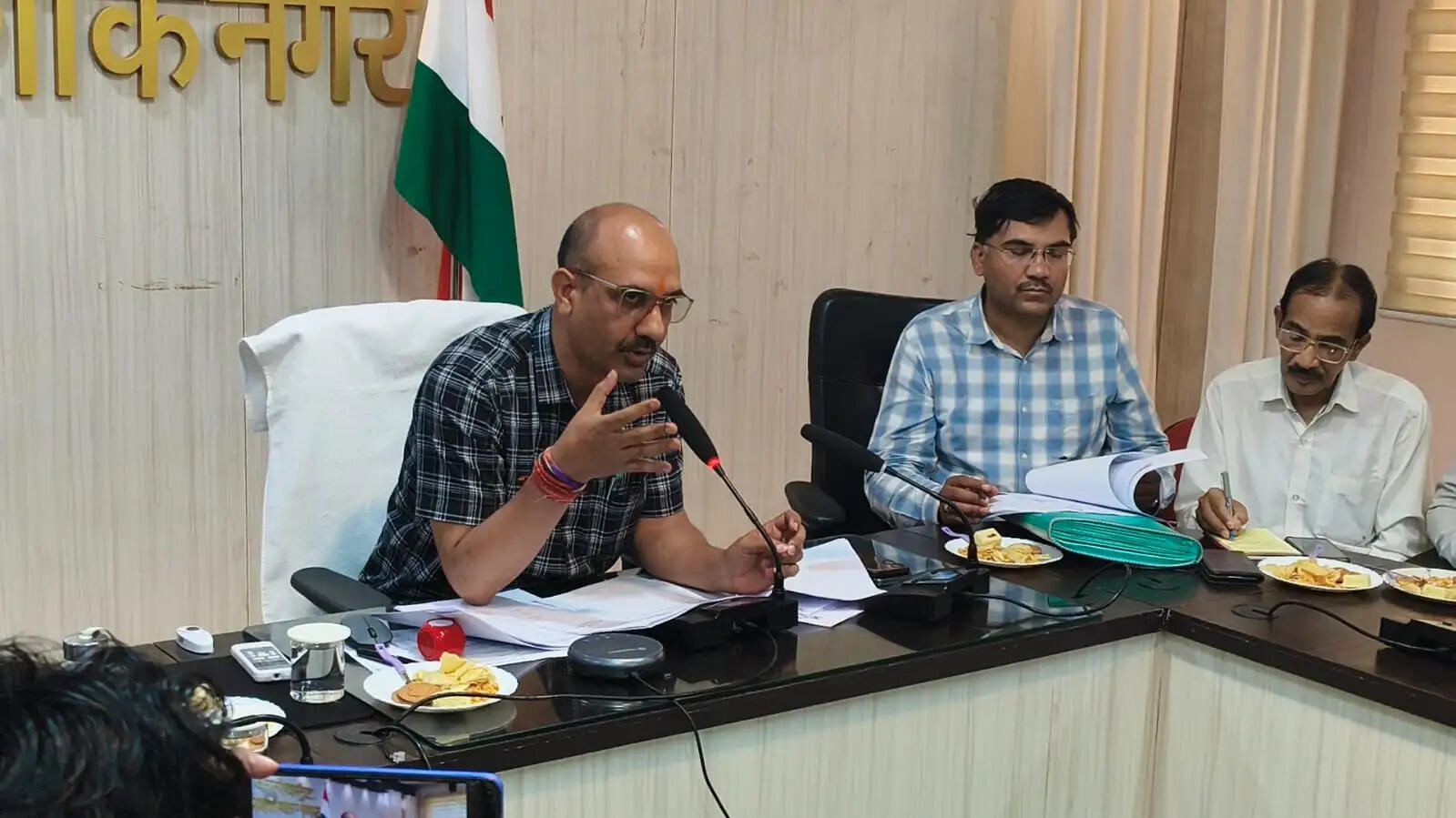 अशोकनगर: पर्यावरण दिवस पर कलेक्टर का बड़ा संदेश,नो हेलमेट, नो पेट्रोल
