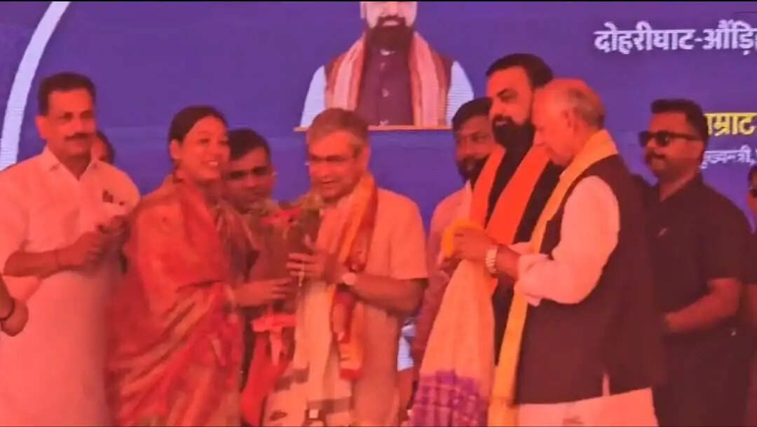 छपरा विधायक छोटी कुमारी की मांगों पर में रेल मंत्री ने आश्वासन का भेजा पत्र