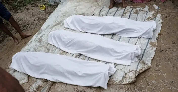 पूर्व मेदिनीपुर के खेजुरी में एक ही परिवार के तीन बच्चों की तालाब में डूबने से मृत्यु