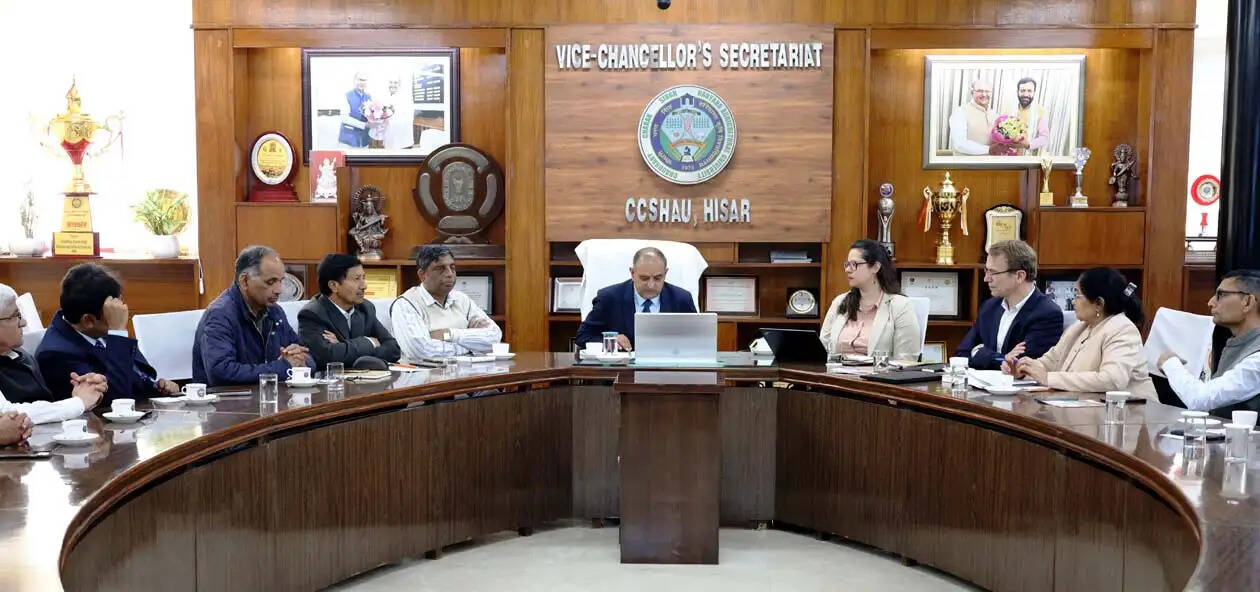 हिसार में एचएयू के दौरे पर पहुंचा फ्रांस का प्रतिनिधिमंडल