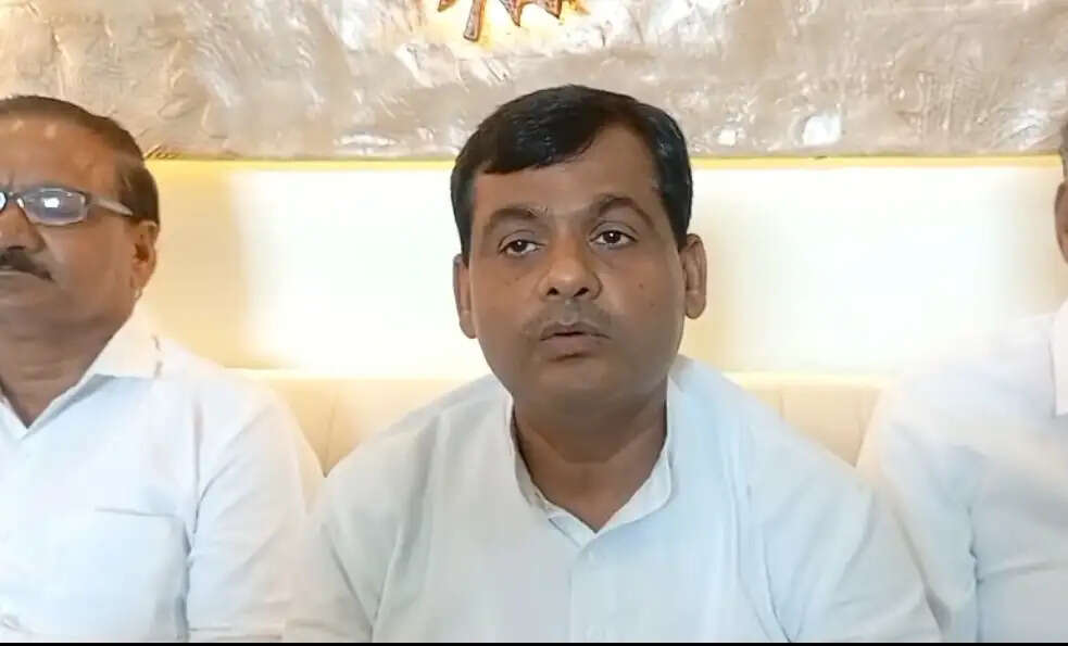 औरैया : सपा प्रदेश अध्यक्ष के दौरे को लेकर तैयारियां तेज