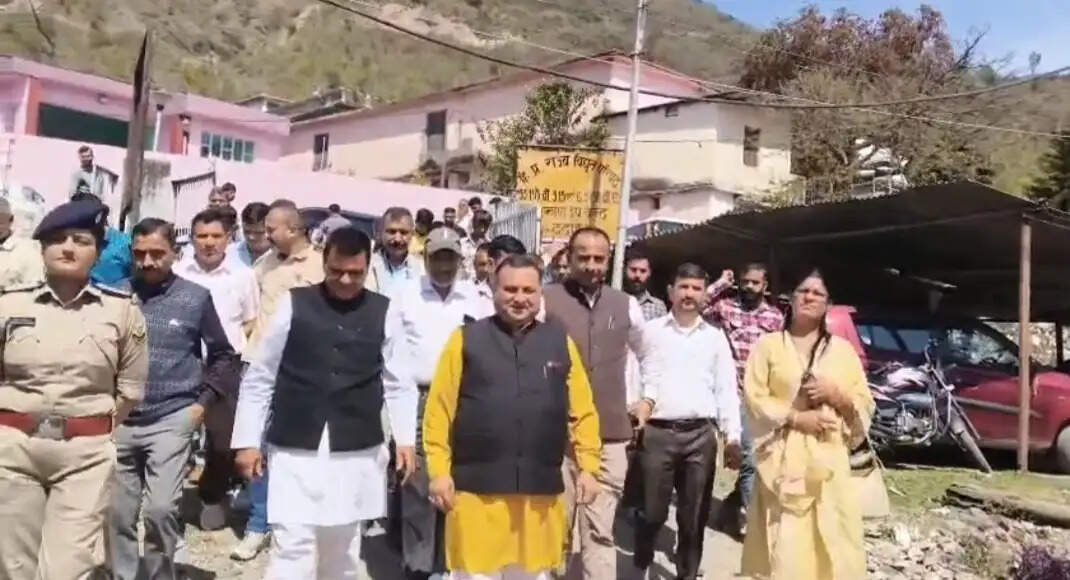 प्रदेश कांग्रेस अध्यक्ष विनय कुमार ने किया विद्युत बोर्ड के भवन का लोकार्पण