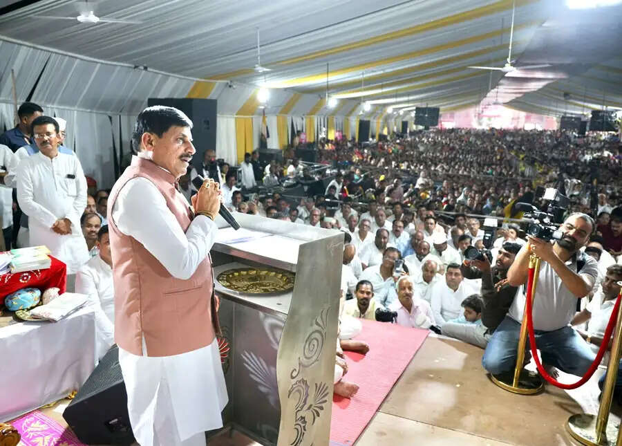 संतों का साथ और आर्शीवाद ही हमें ले जाता है सद्मार्ग पर : मुख्यमंत्री डॉ. यादव