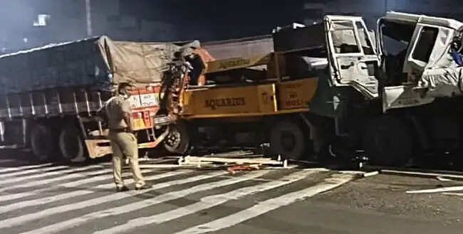 पुणे में ब्रेक फेल होने पर कंटेनर ने कई गाड़ियों को मारी टक्कर, दो की मौत
