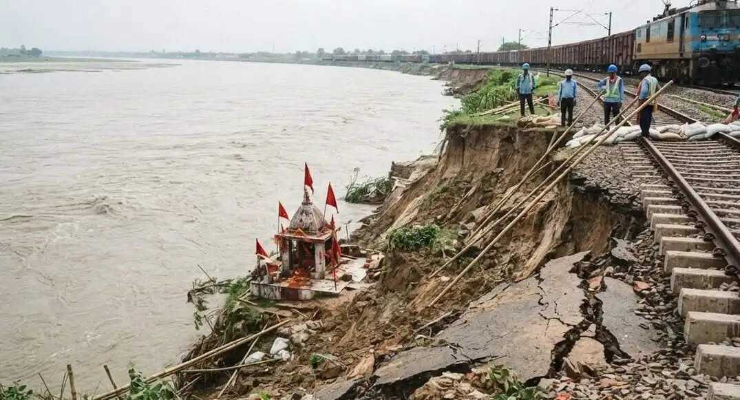 राघोपुर में गंगा का भीषण कटाव, बिहपुर-महादेवपुर रेललाइन पर मंडराया खतरा