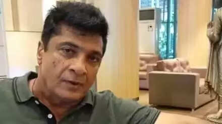 मशहूर फिल्म निर्माता सलीम अख्तर का निधन, फिल्मी दुनिया में शोक की लहर