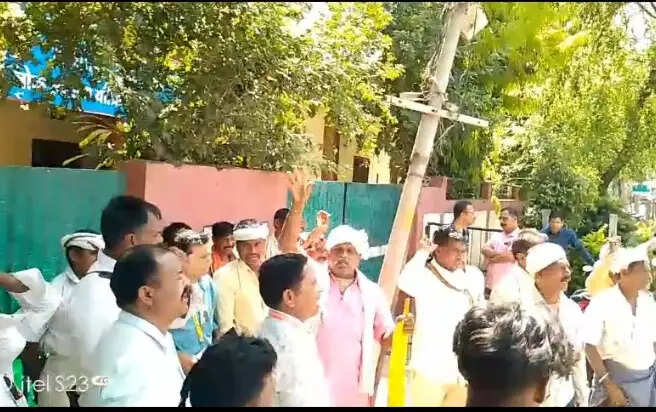 झाबुआ: जल संकट और कथित भ्रष्टाचार के खिलाफ किसानों का आंदोलन फिर शुरू