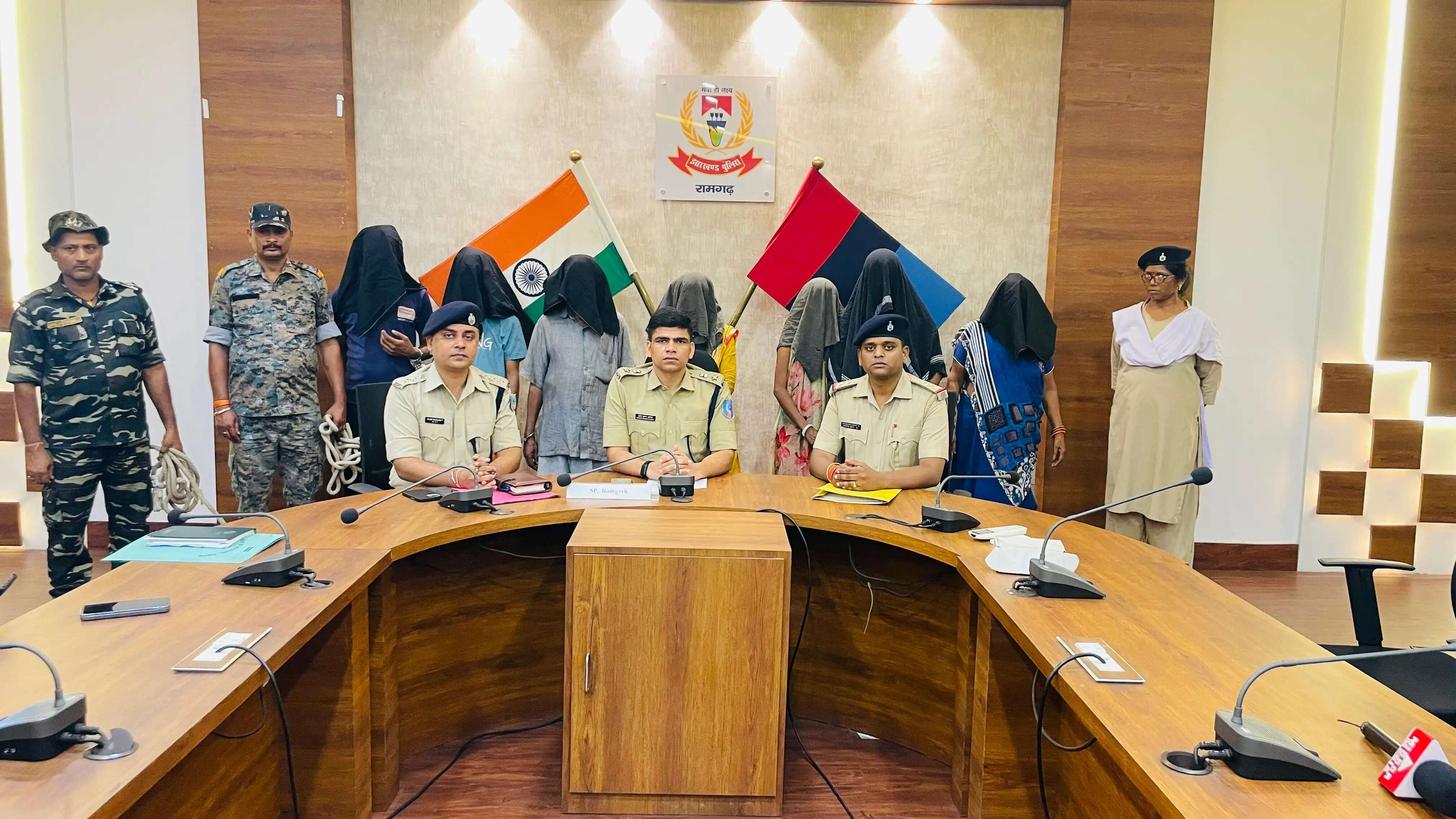 सब रजिस्ट्रार के मोबाइल में बने वीडियो से पहचाने गए आरोपित, 07 गिरफ्तार