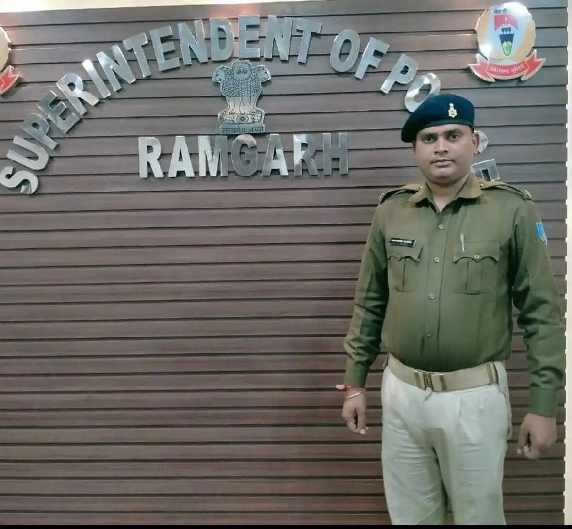 सिपाही अभिषेक भट्ट के आकस्मिक निधन पर पुलिस लाइन में शोक सभा