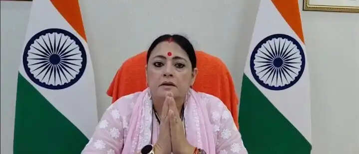 मंत्री अग्निमित्रा पॉल की सख्त चेतावनी - मेरे नाम पर वसूली बर्दाश्त नहीं