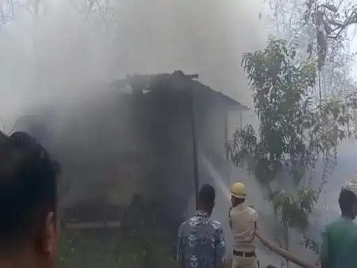 कोरबा : केसीएन कंपनी के यार्ड में लगी भीषण आग, लाखों का नुकसान