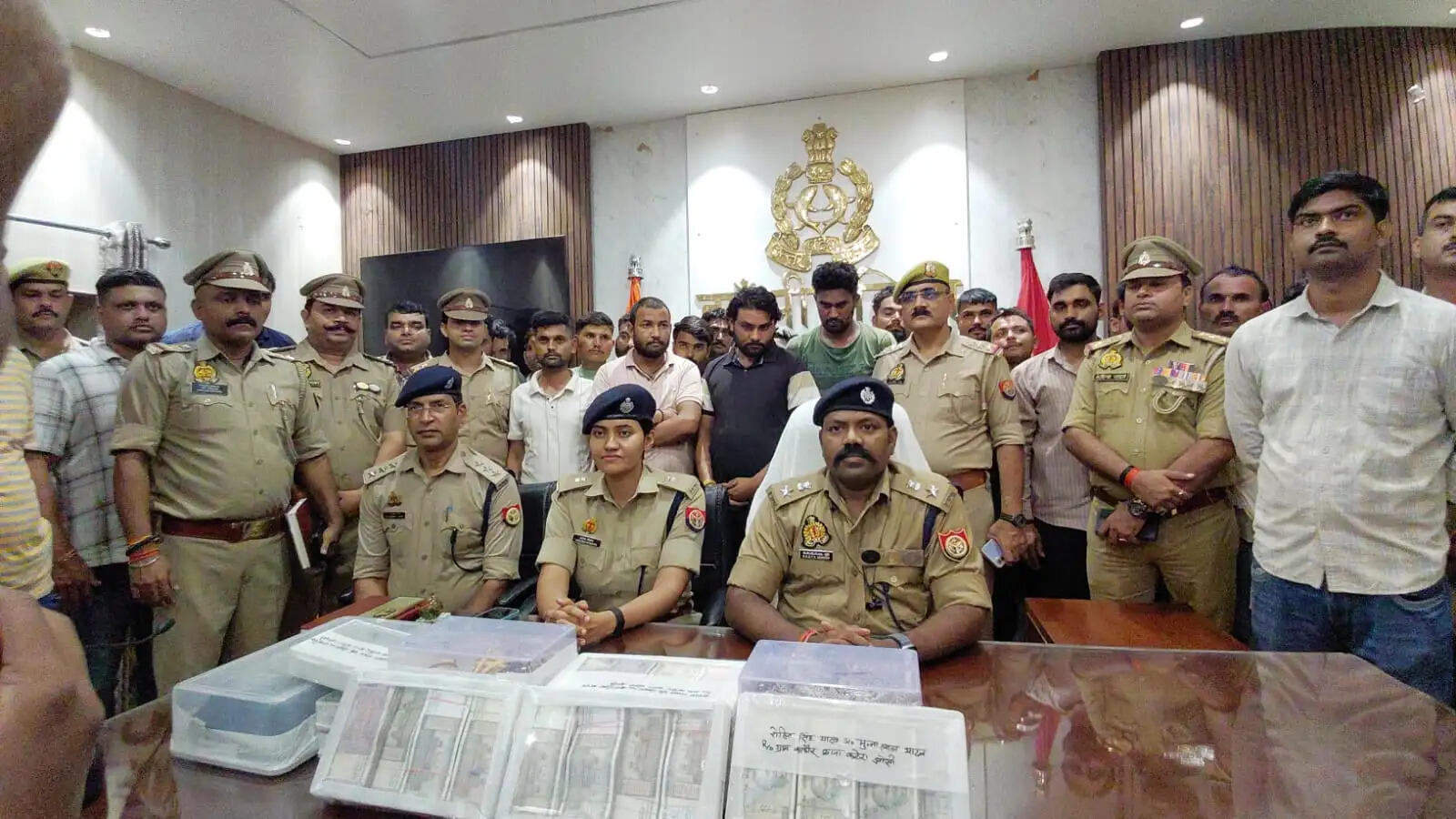 झांसी में साइबर ठगी के नेटवर्क का भंडाफोड़, 23 आरोपित गिरफ्तार