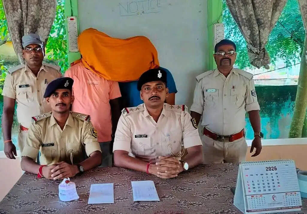 9.95 ग्राम स्मैक के साथ बाइक सवार दो युवक गिरफ्तार