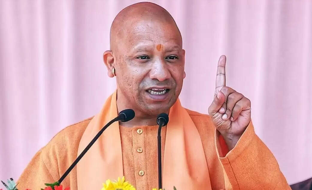 योगी का तंज, बोले- अब इंडी गठबंधन के तीन बंदर आ गए, पप्पू-टप्पू और अप्पू!