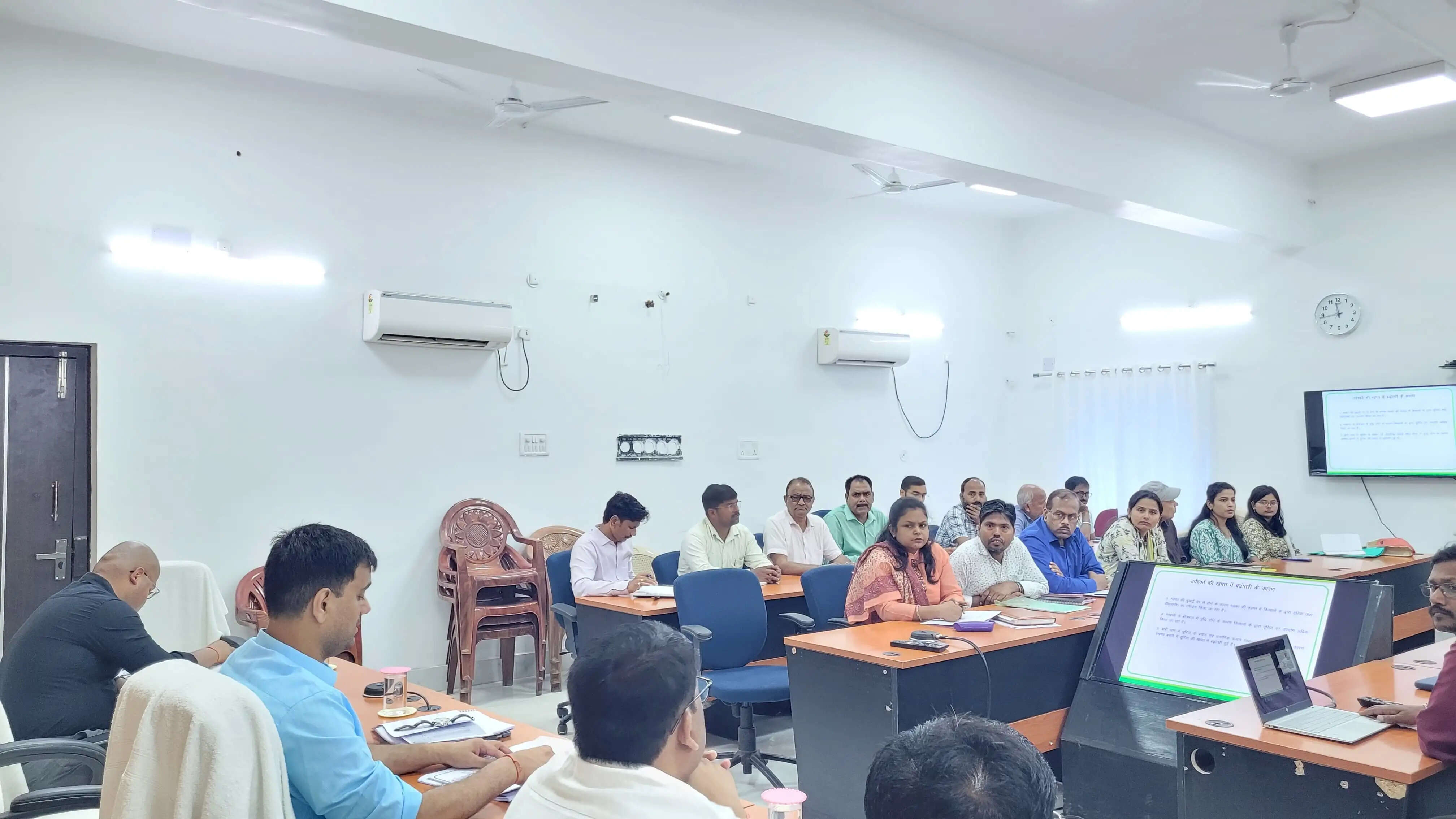 कटिहार में खाद दुकानों की होगी लगातार जांच, गड़बड़ी पर कार्रवाई तय :डीएम