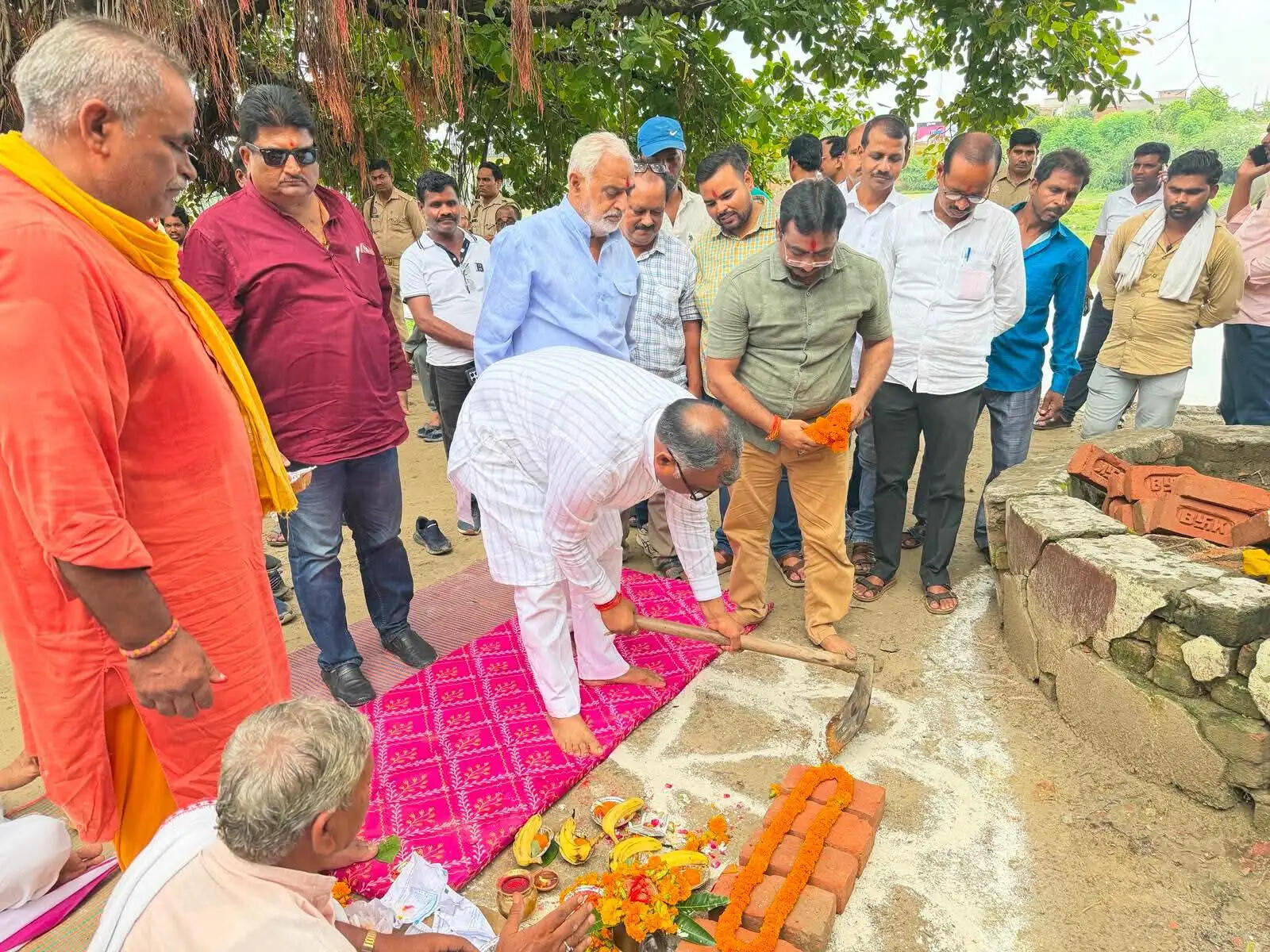 वन्दन योजना के तहत श्री रामजानकी मंदिर के विकास कार्य का शिलान्यास