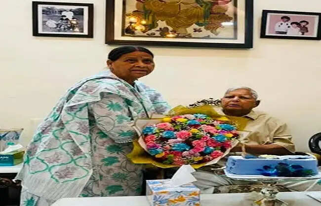 पूर्व मुख्यमंत्री राबड़ी देवी ने 10 सर्कुलर रोड आवास किया खाली