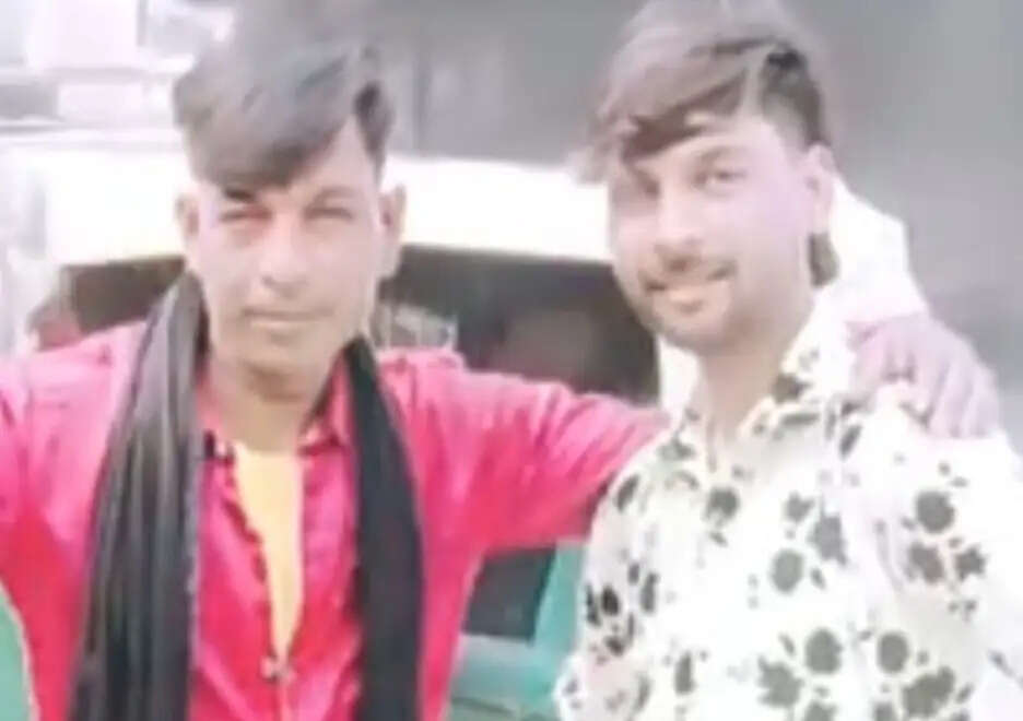 सड़क हादसे में मोटरसाइकिल सवार दो सगे भाइयों की मौत