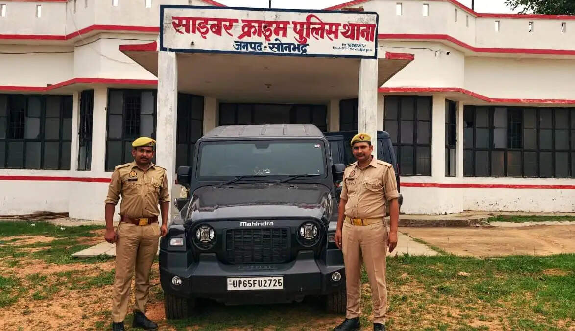 सोनभद्र पुलिस ने जब्त की साइबर अपराधी की थार जीप, ठगी के सहारे अर्जित की है संपत्ति