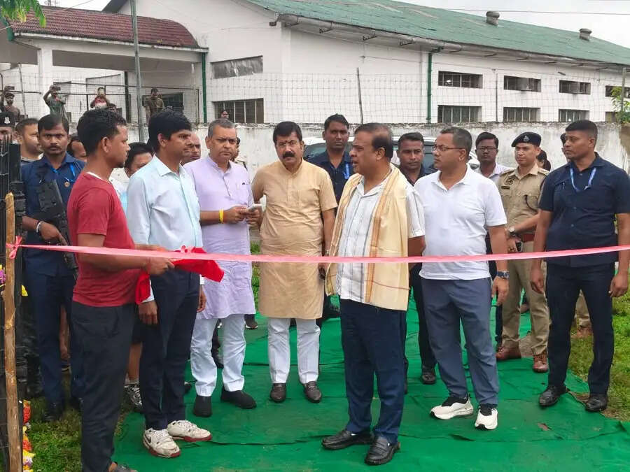 असम में 595 केवीपी ग्राउंड -माउंटेड ऑन-ग्रिड सौर ऊर्जा संयंत्र का मुख्यमंत्री ने किया उद्घाटन