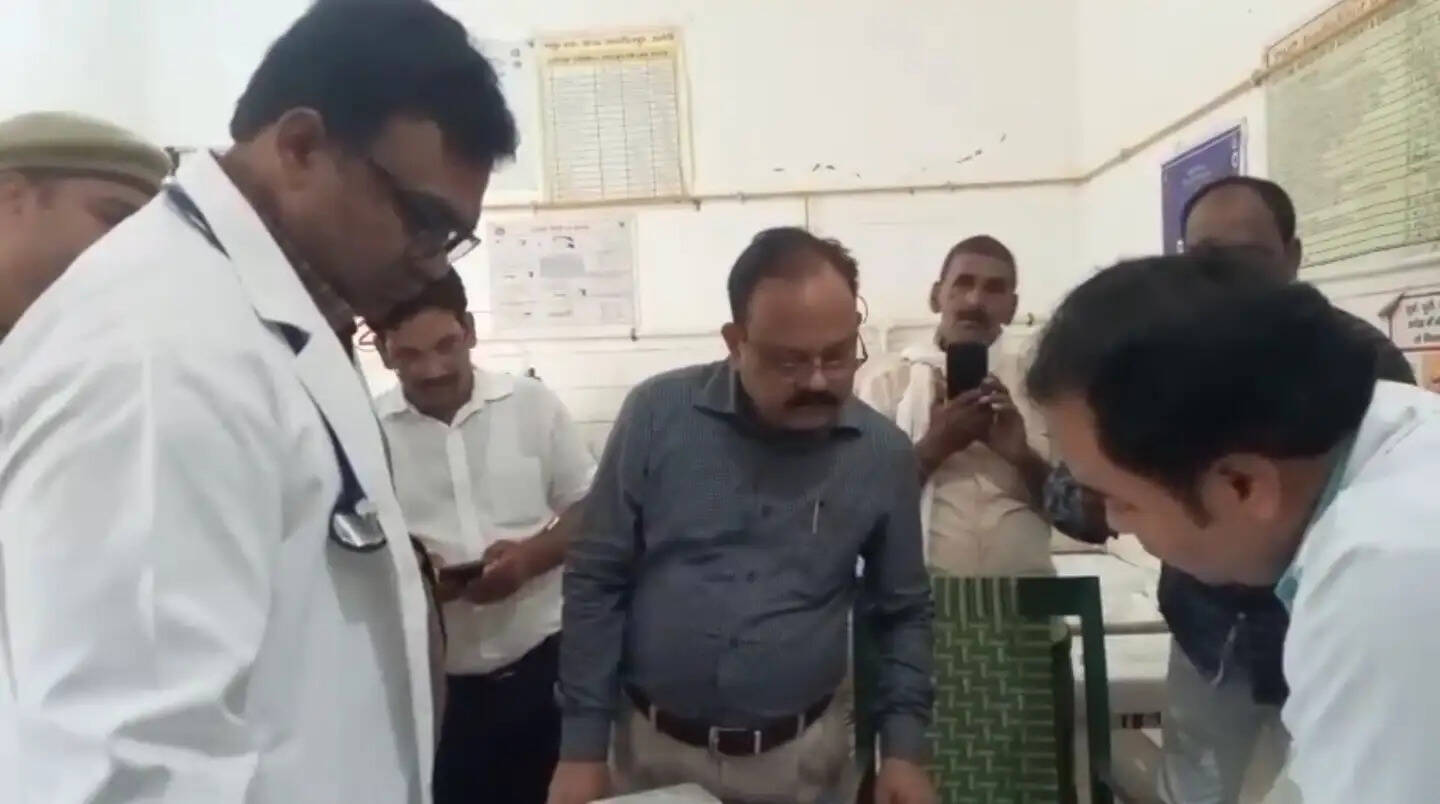 अमेठी में दूध टैंकर और बच्चों से भरी स्कूल बस की भिड़ंत, 24 बच्चे घायल