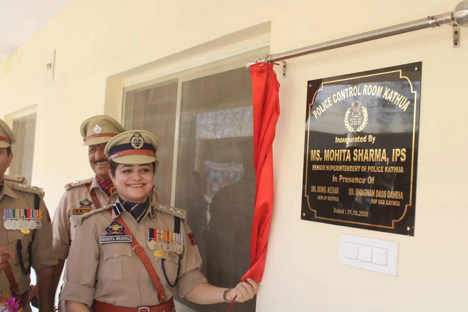 एसएसपी मोहिता शर्मा ने पीसीआर भवन कैंटीन और नाग देव मंदिर का किया उद्घाटन