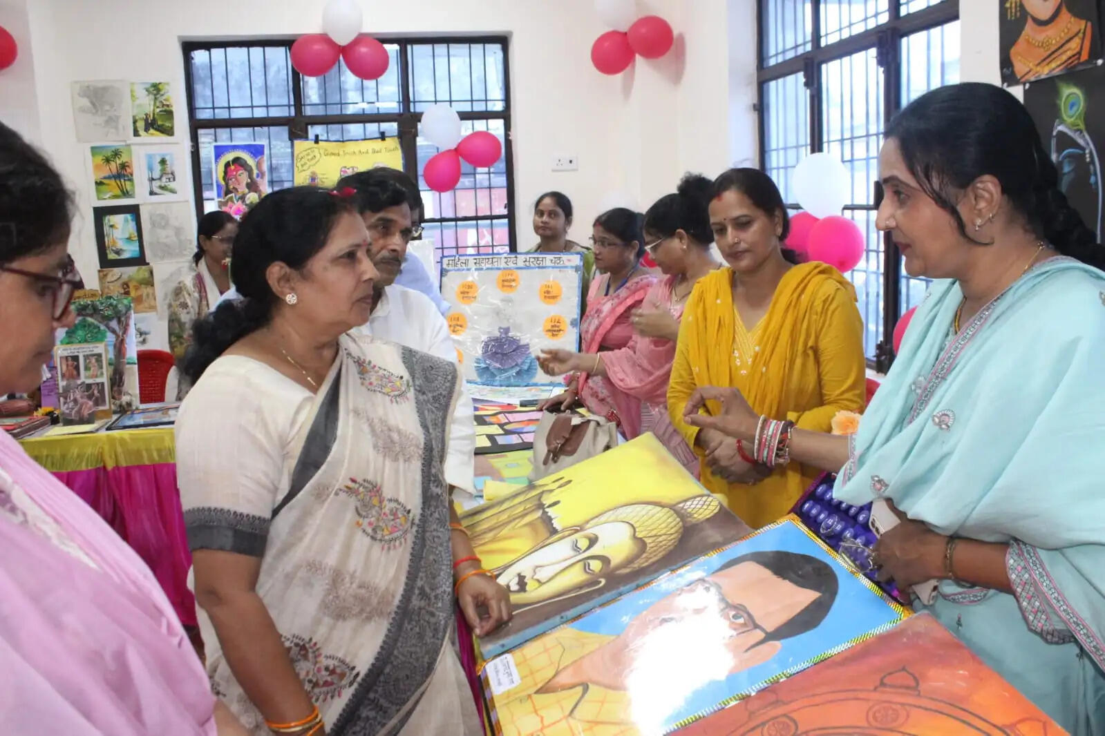 जौनपुर : डायट में कला- संस्कृति महोत्सव का आयोजन, शिक्षकों ने दिखाई प्रतिभा