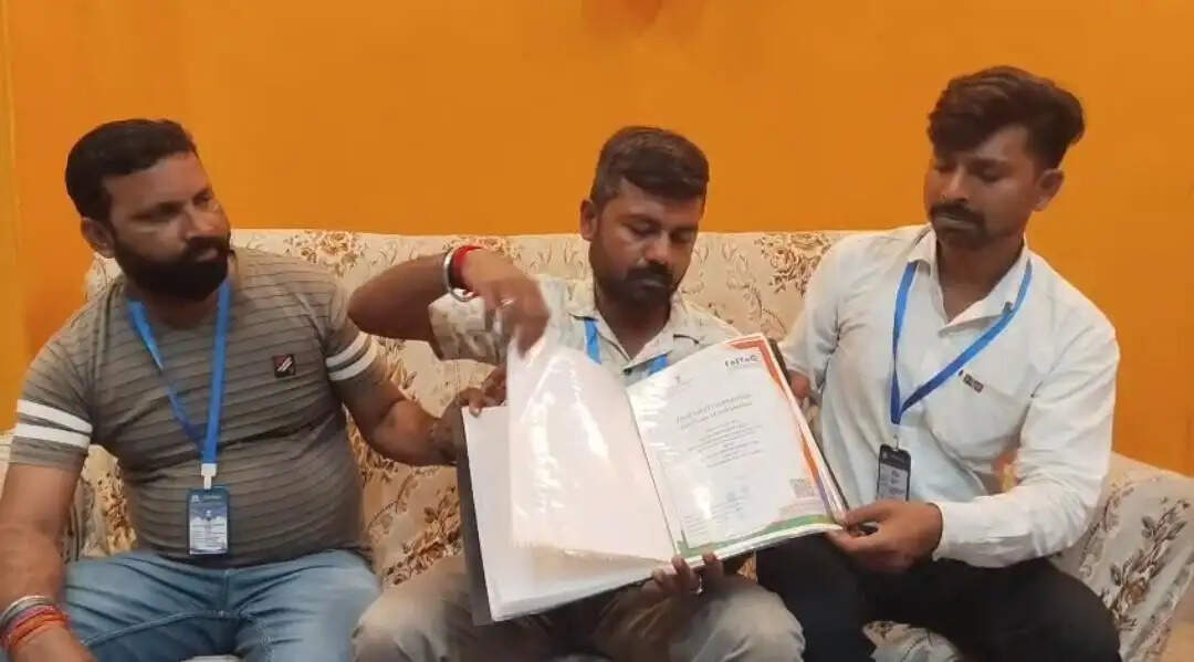 फास्टेक प्रशिक्षण टीम पर हमला, पंजीकरण राशि छीने जाने का आरोप