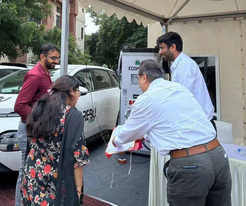 मप्रः विश्व ईवी दिवस पर भोपाल में इलेक्ट्रिक वाहन जागरूकता रैली एवं ईवी एक्सपो आयोजित