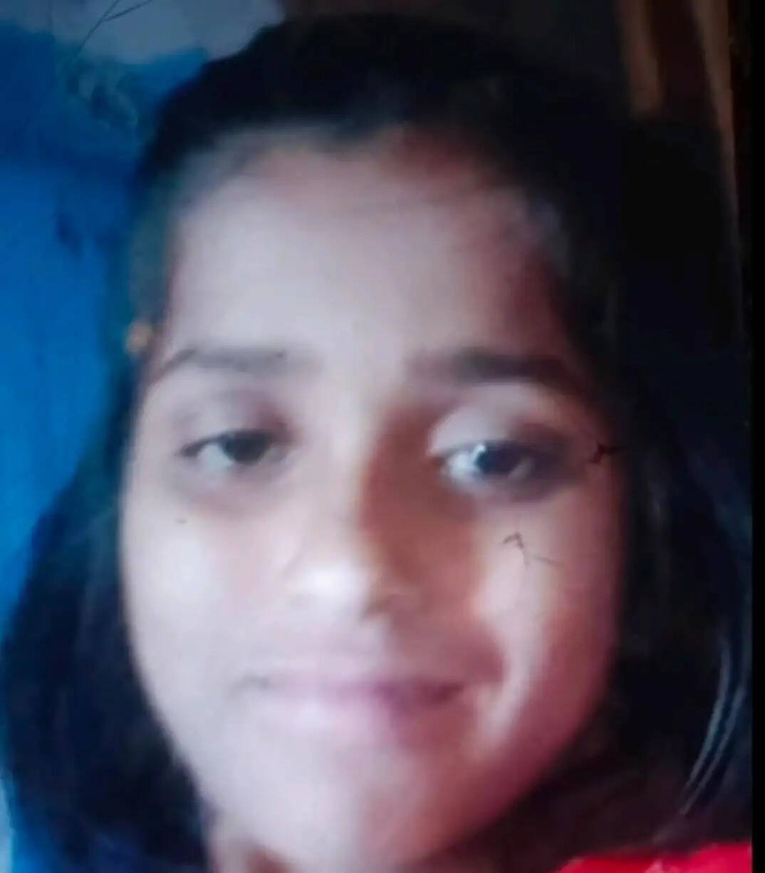 बड़ी बहन ने प्रेमी संग मिलकर की थी छोटी बहन की हत्या, आराेपित गिरफ्तार