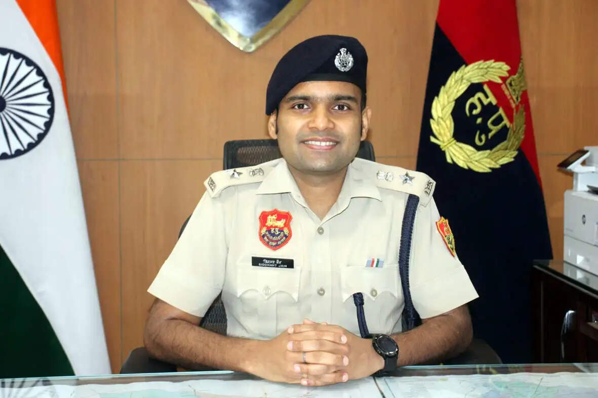 हिसार : मुसीबत का कारण बन सकता लावारिस मोबाइल फोन : सिंद्धांत जैन