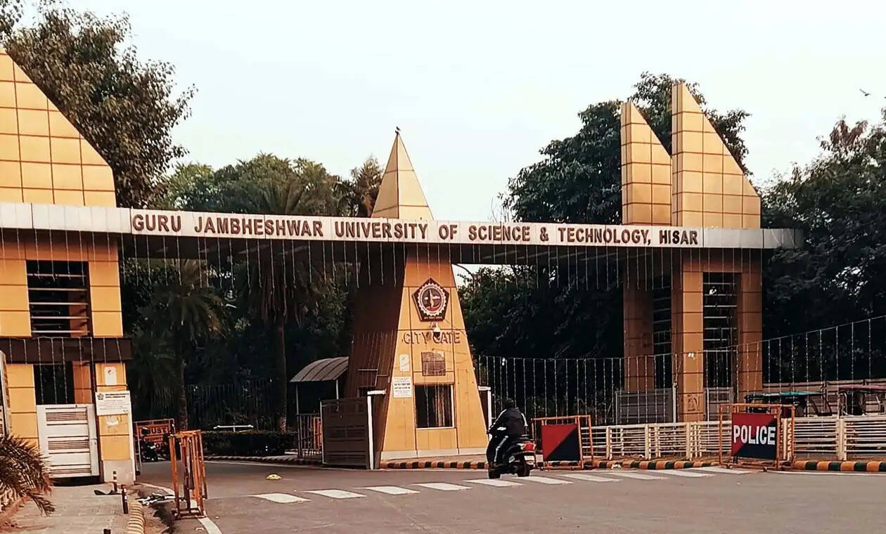 हिसार के गुरु जम्भेश्वर विश्वविद्यालय के पांच विद्यार्थियों को मिला प्लेसमेंट