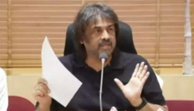 कर्नाटक सरकार की शिक्षण संस्थानों में नई यूनिफॉर्म गाइडलाइन- हिजाब को अनुमति, भगवा शॉल पर रोक