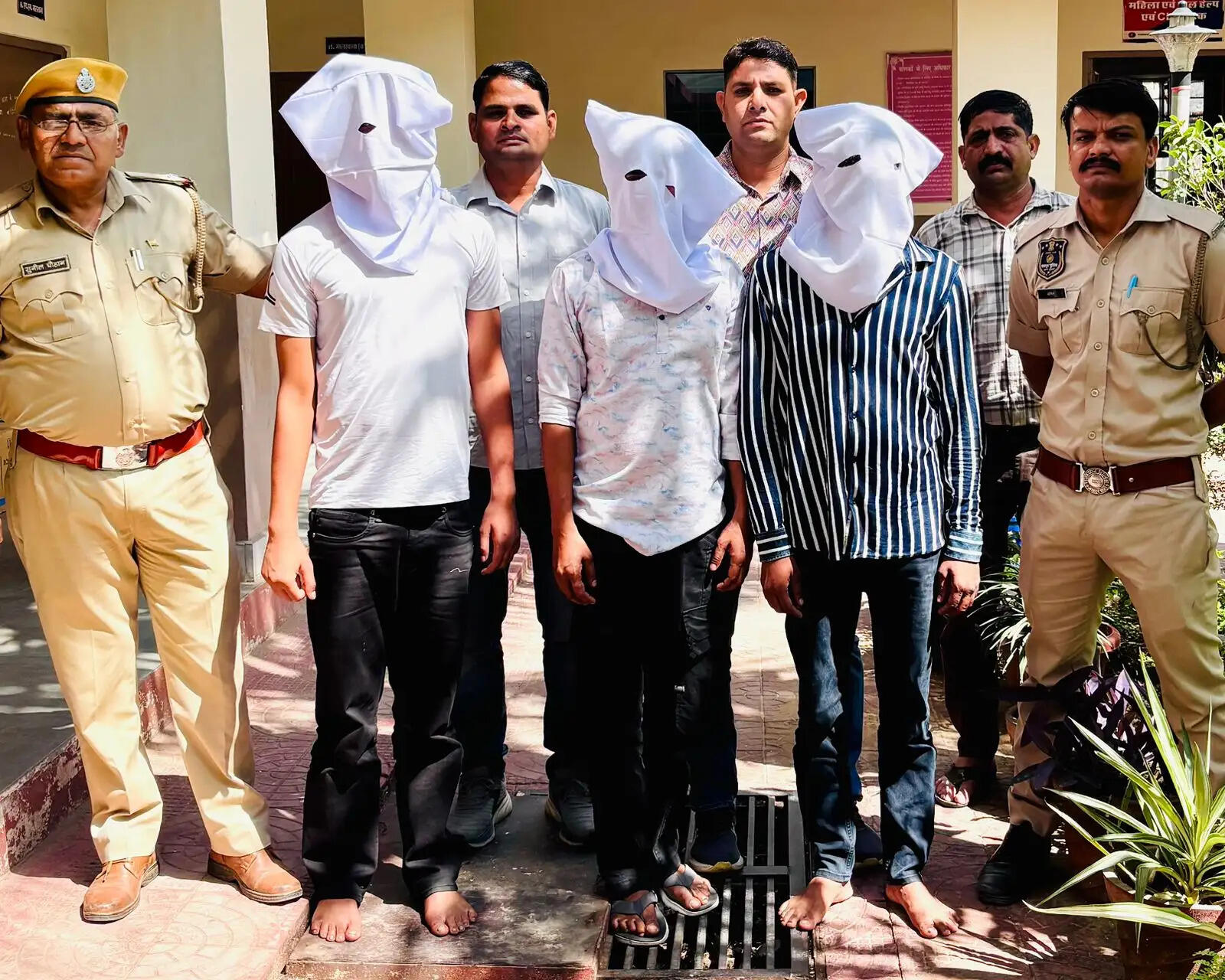 एटीएम कार्ड बदलकर ठगी करने वाली एसवीएस गैंग का पर्दाफाश
