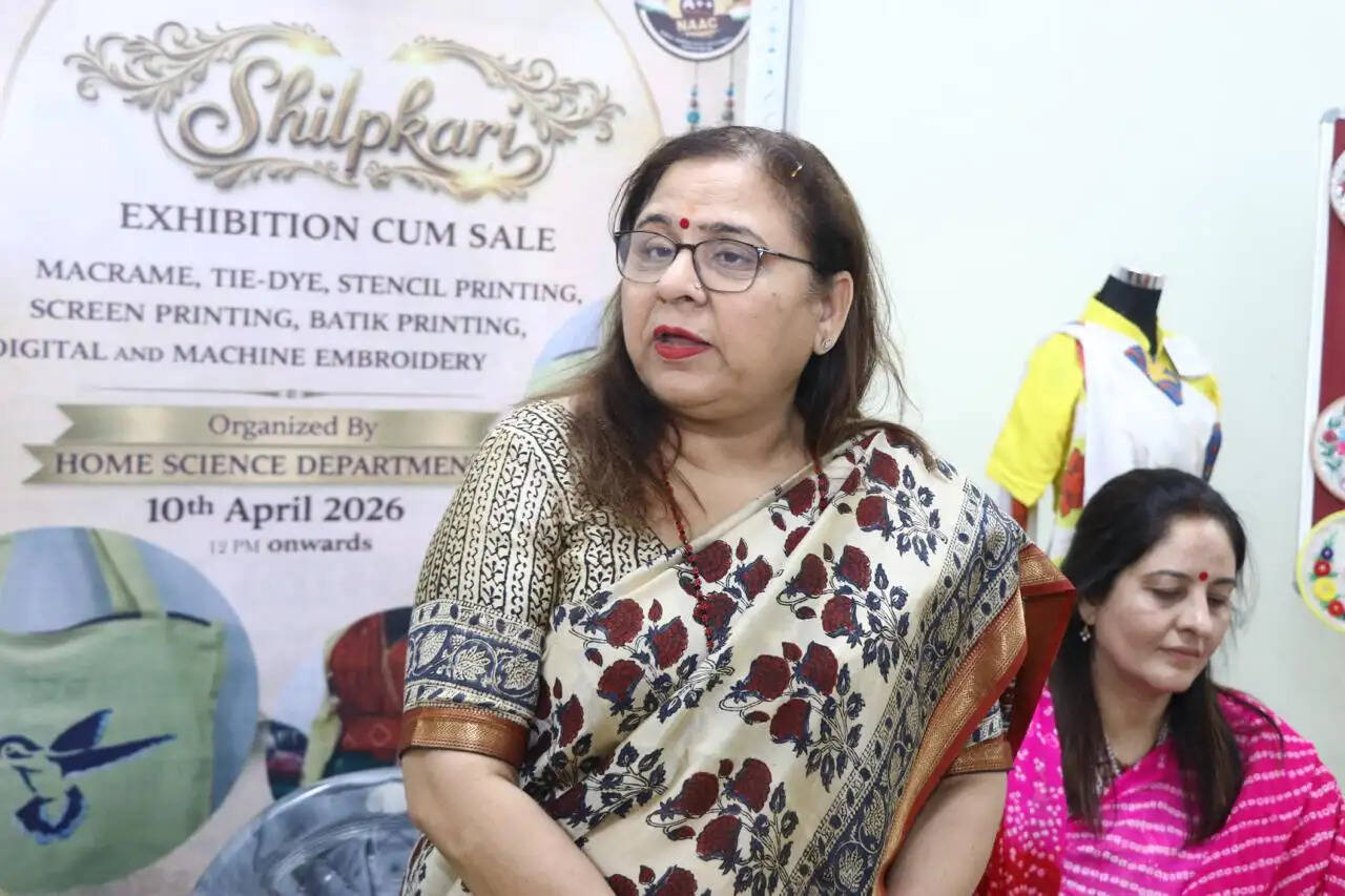 विद्यार्थियों को वास्तविक जीवन की चुनौतियों के लिए तैयार करती हैं कार्यशालाएं : कुलपति