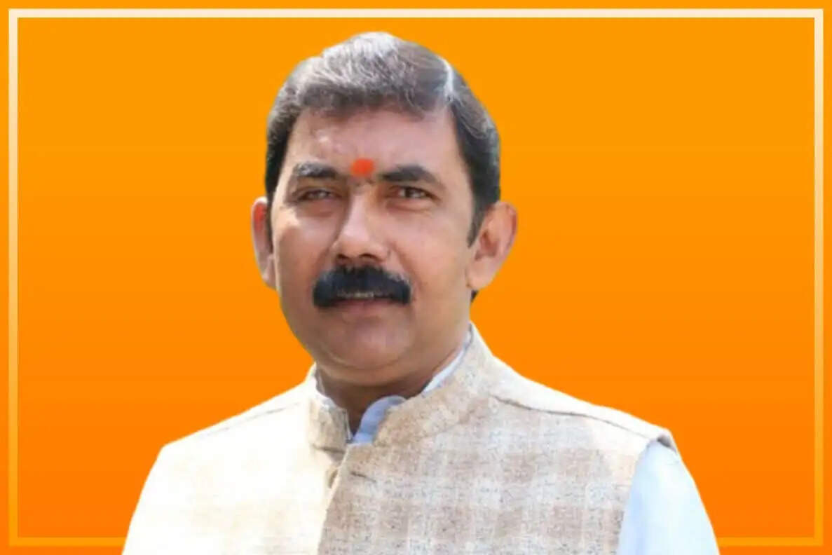 मल्हनी और मुंगराबादशाहपुर में उतारे जाएंगे टिकाऊ और जिताऊ प्रत्याशी, कार्यकर्ताओं के साथ बनेगी रणनीति: शंकर गिरी